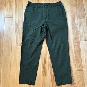 Banana Republic Athletic Fit Green Cotton Blend Pants